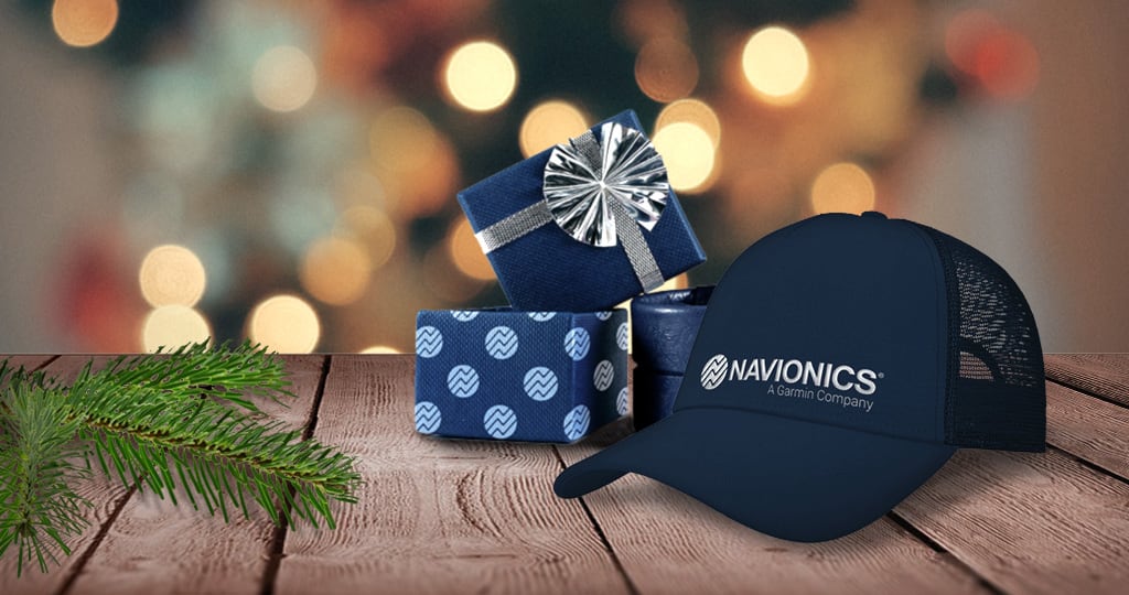 Get a FREE hat with any GPS plotter card purchased