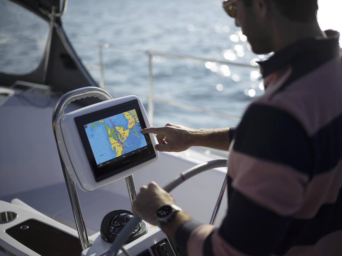 How to Choose a Chartplotter